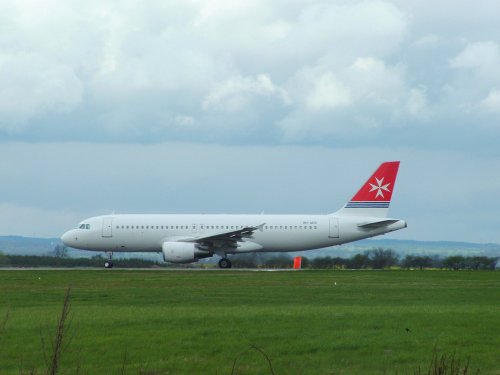 dscf0031airmalta.jpg